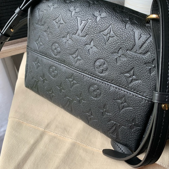 SOLD Brand New Louis Vuitton Montsouris Backpack - Picture 4 of 6